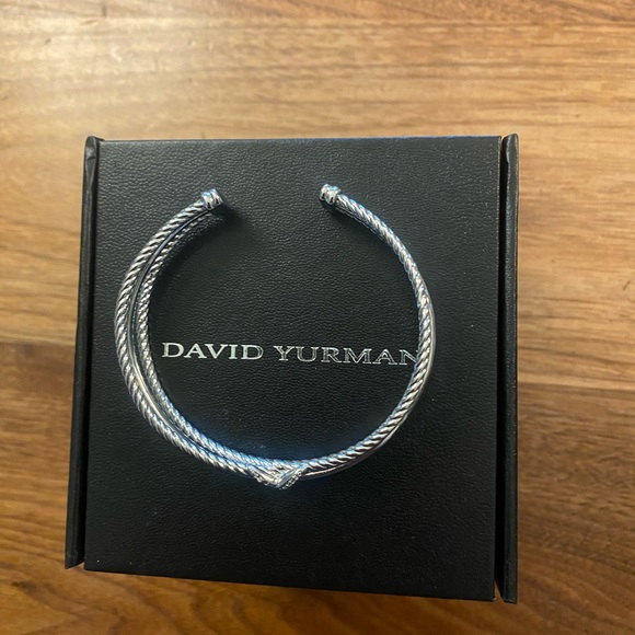 David Yurman Crossover X Bracelet with Diamonds NEW - Picture 2 of 3